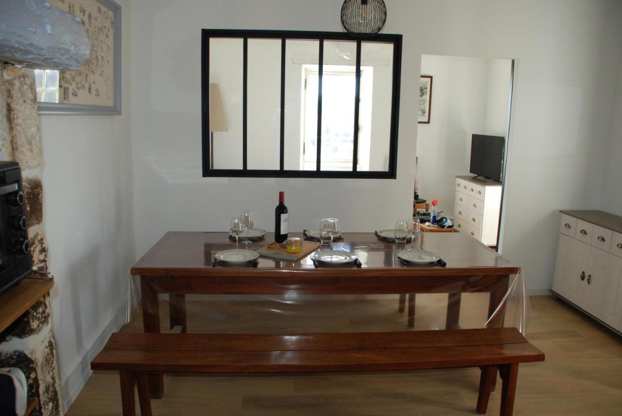 Holiday home Maison Les Glycines *